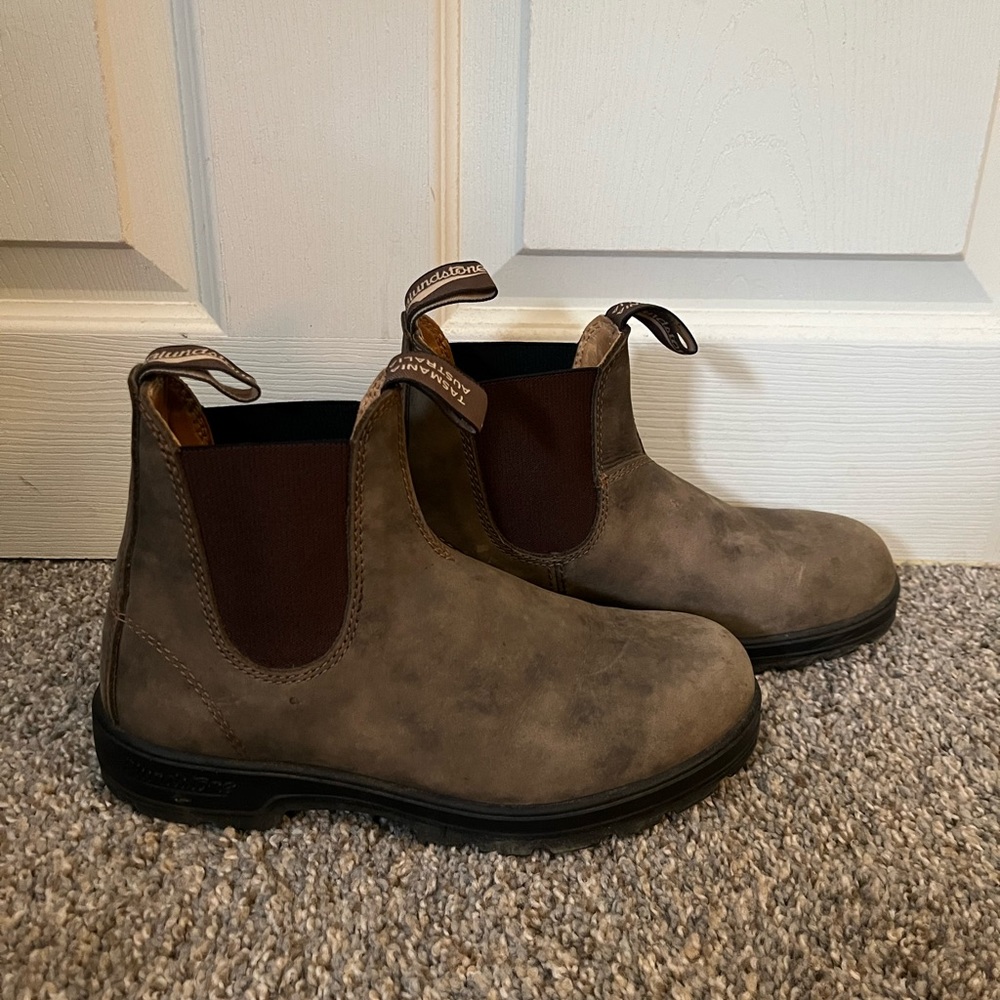 Blundstone Suede Boots Au size 4, US size 7